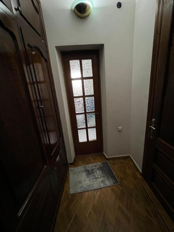 Twins Guest House Batoemi Buitenkant foto