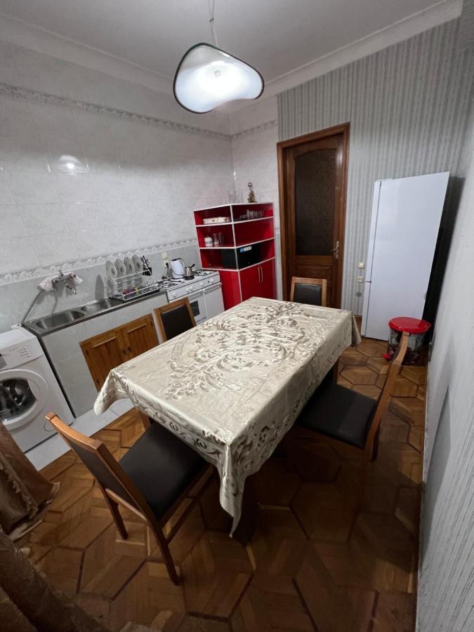 Twins Guest House Batoemi Buitenkant foto